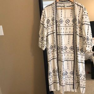 Black and white kimono